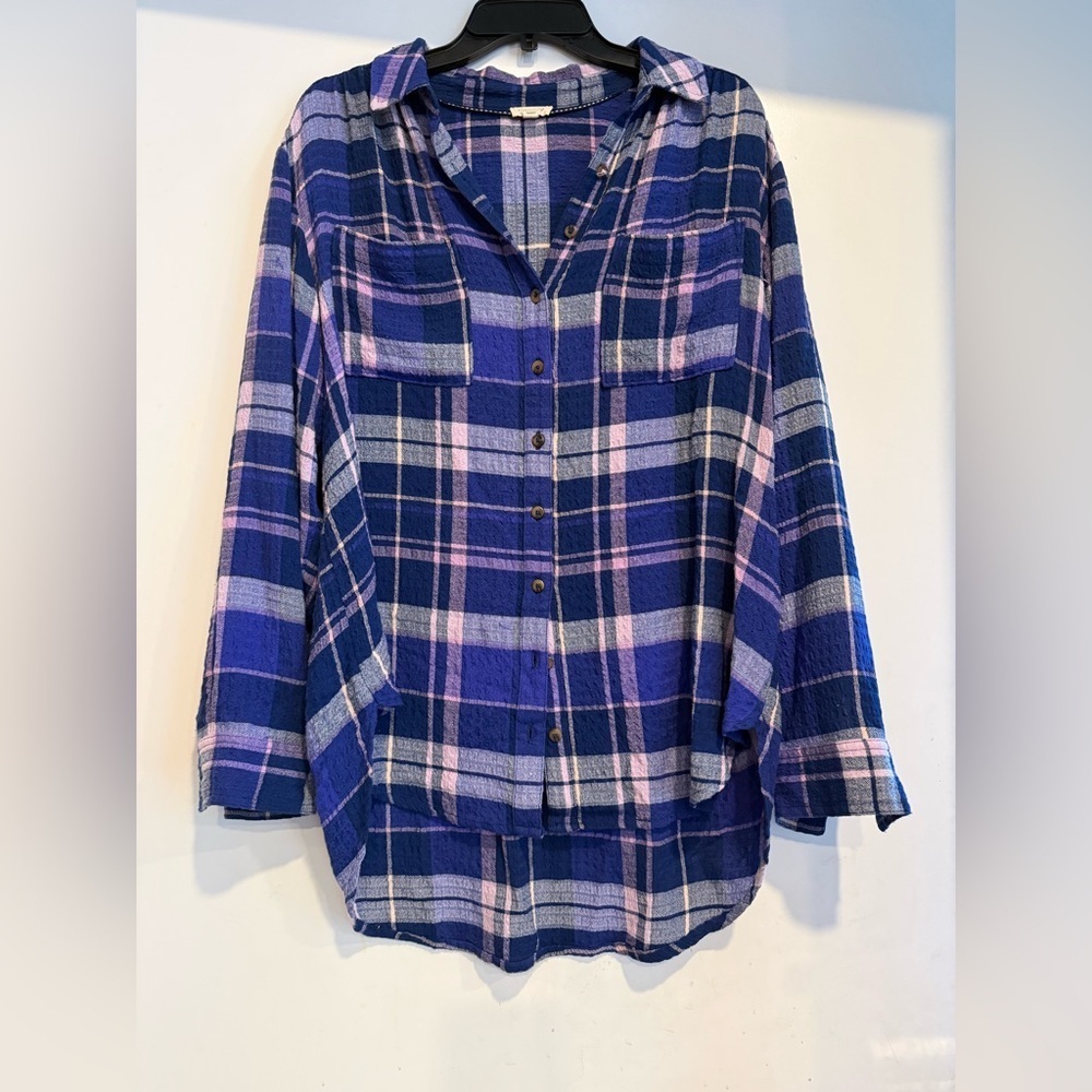 Pilcro The Hadley Relaxed Plaid Crinkled Texture Drapey Button Down Size M - Picture 2 of 6